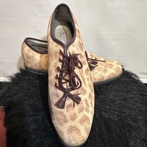 Golf  shoes FootJoy Oxford’s, with vintage print, leather design